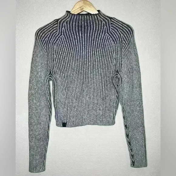 Lululemon Cotton-Cashmere Blend Mock Neck Sweater size 2 (Small) - Picture 5 of 7